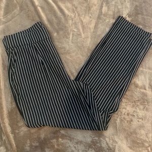 4/$20 Elastic waistband black and white pinstripe pants
